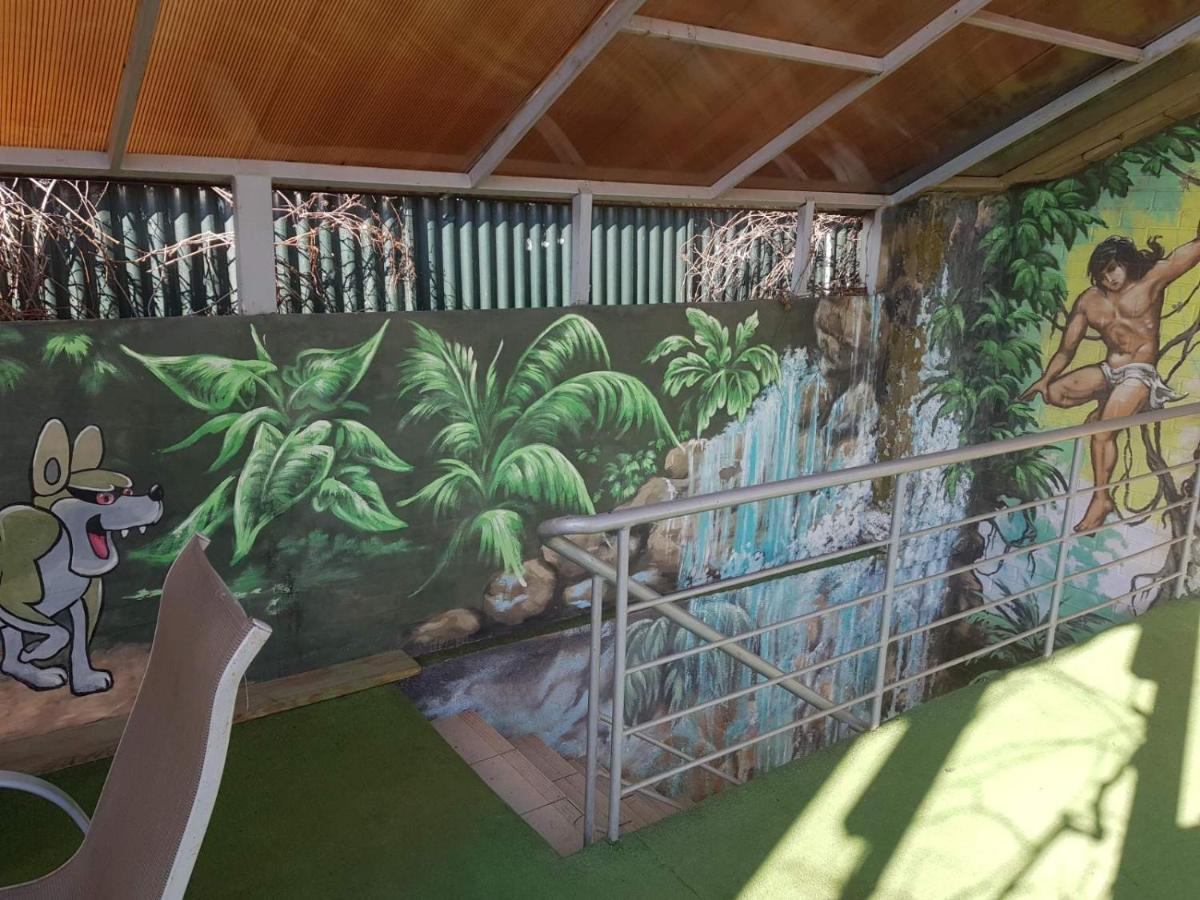 Jungle - Дом-Сказка У Моря Odesa Exterior foto
